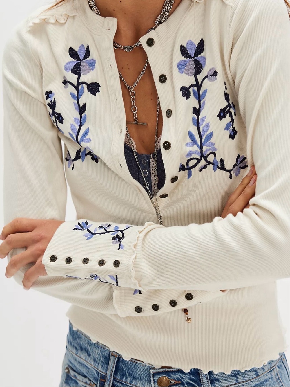 Free People Fleur Embroidered Cuff Henley size Small - Picture 3 of 11